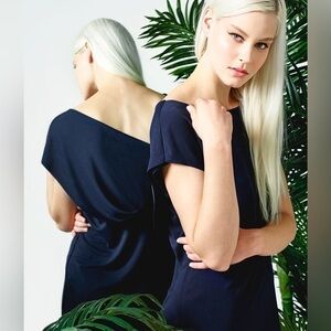 MIILLA SHORT SLEEVE DRAPE BACK DRESS WITH RAW FINISH SZ L
